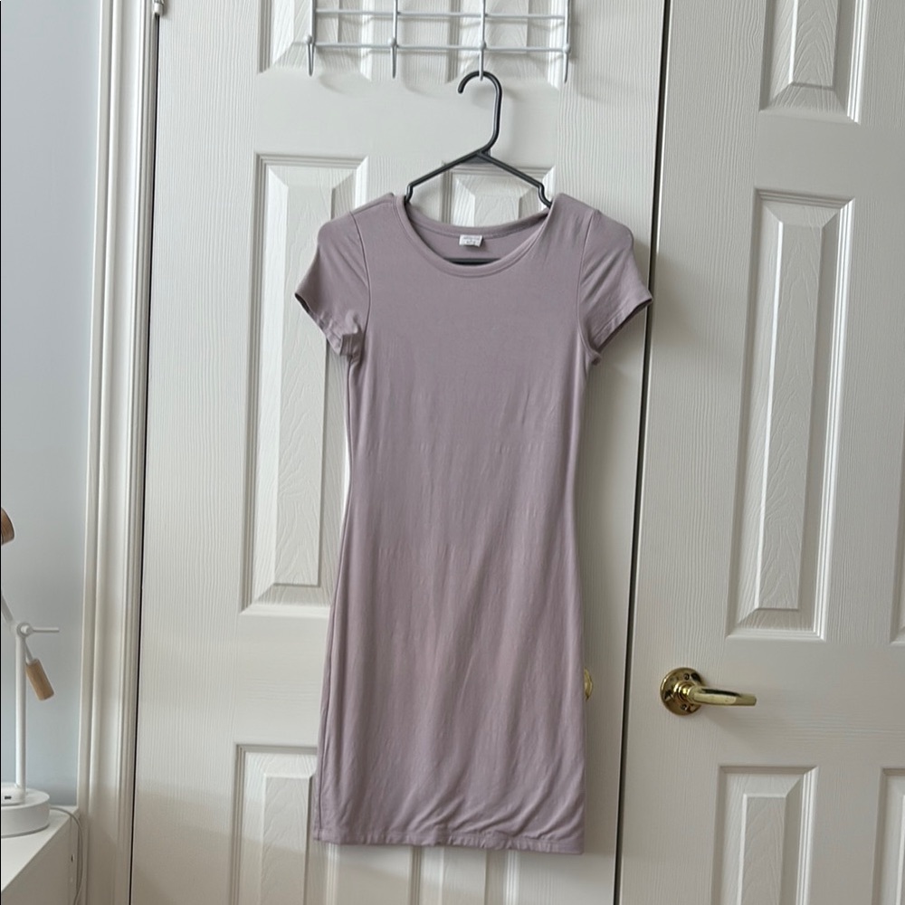 Light Purple Short Sleeve Dress
